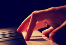 九游体育:门希克:第一轮我差点因为膝盖疼痛退赛了,特别感谢ATP的理疗师.